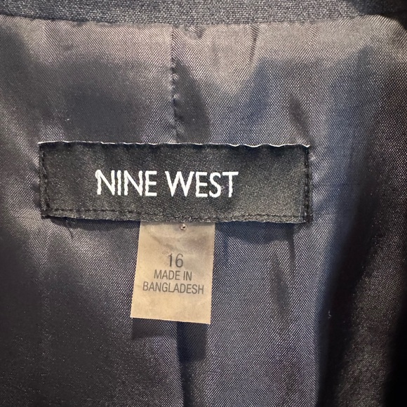 Nine West Classic Gray Blazer - Picture 2 of 3